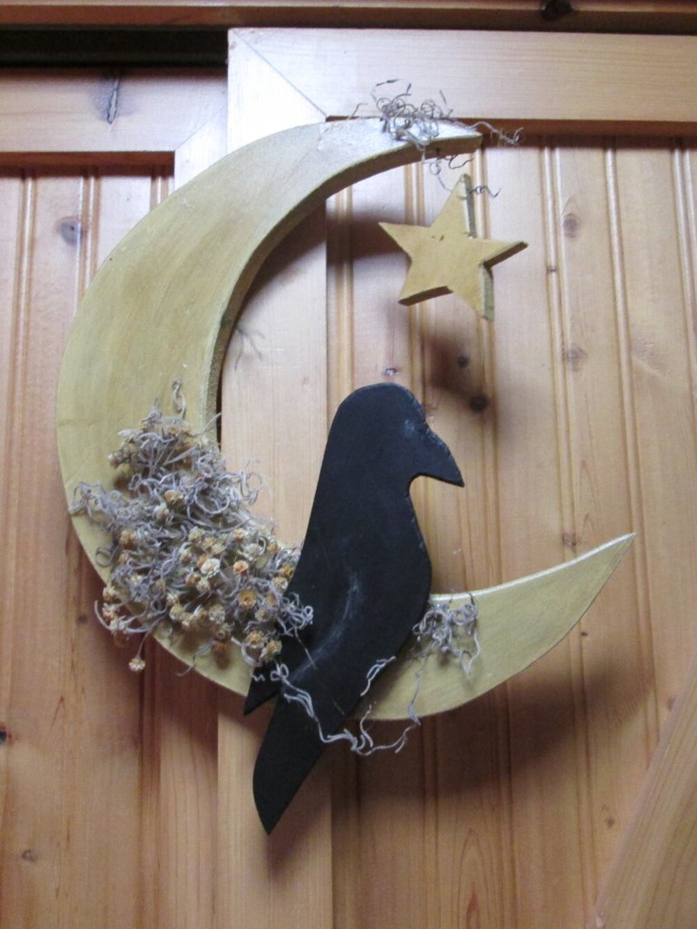 Craft show harvest moon crow star wood wall decor 16 in by 13 wide folklore art